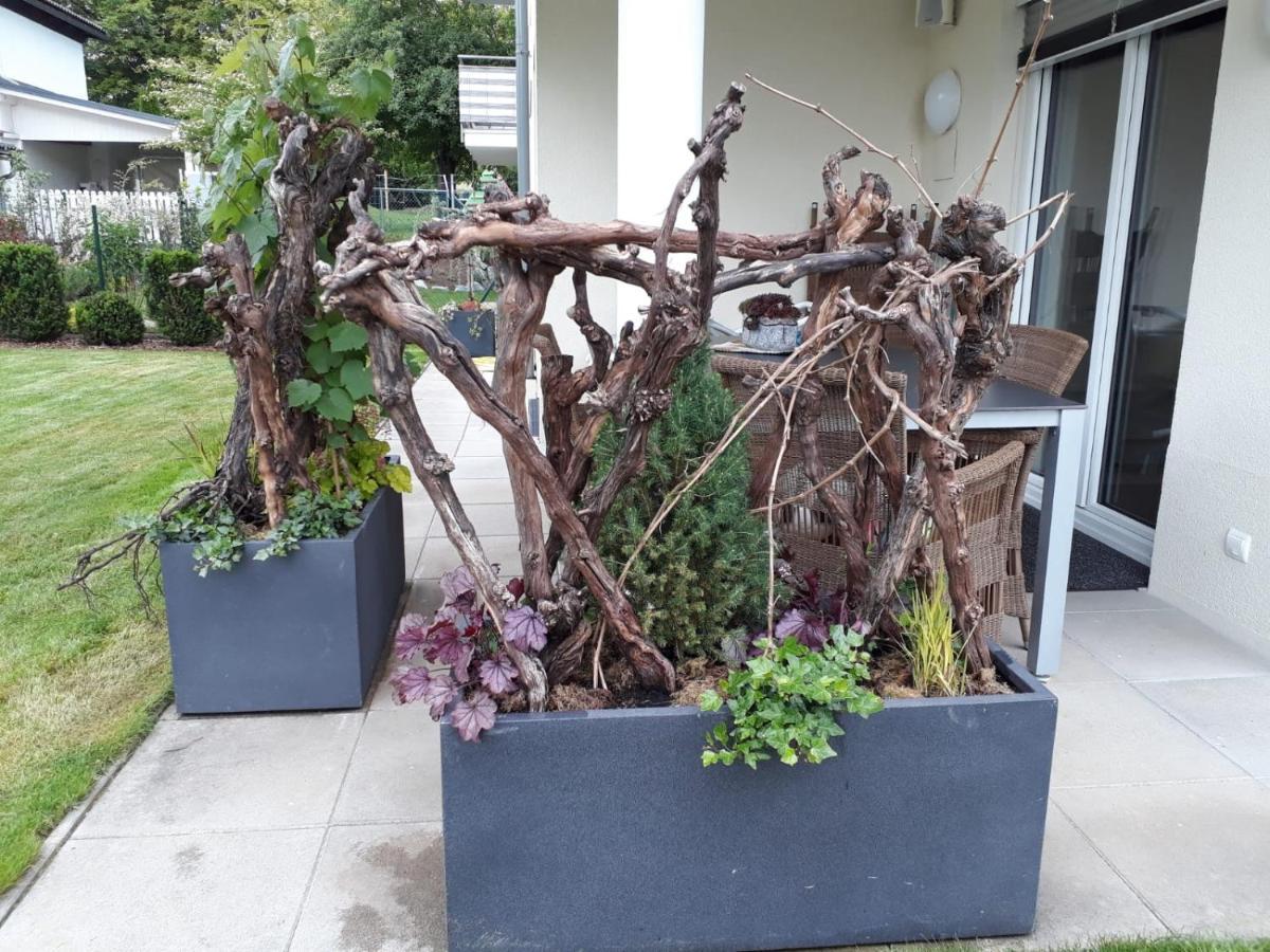 "Nature Erleben" Appartement & Komfortzimmer Velden am Woerthersee Ngoại thất bức ảnh